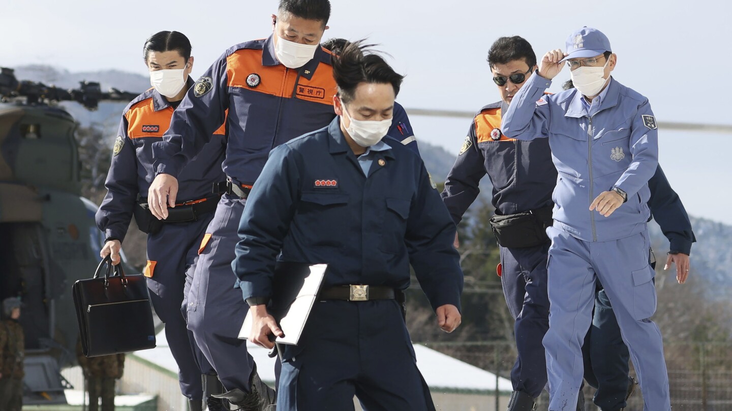 Japan earthquakes: Kishida visits quake-hit region as concerns rise