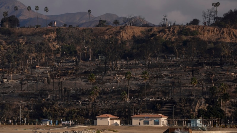 Firefighters make progress containing California fires