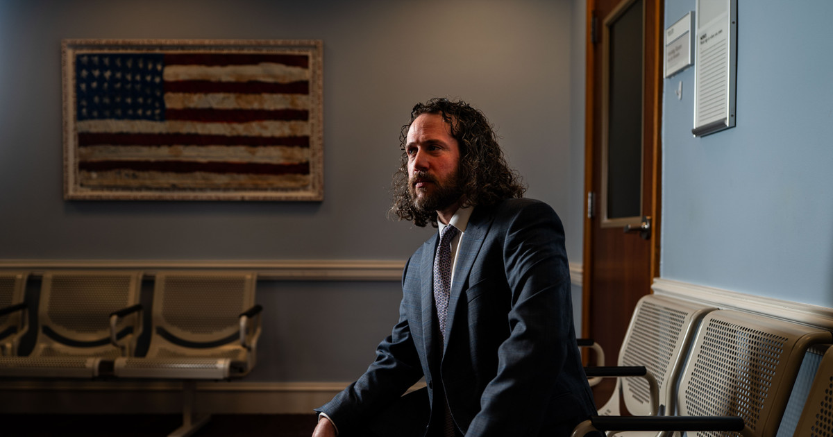 A Lawyer Who Helped the Kushners Crack Down on Poor Tenants Now Helps Renters Fight Big Landlords