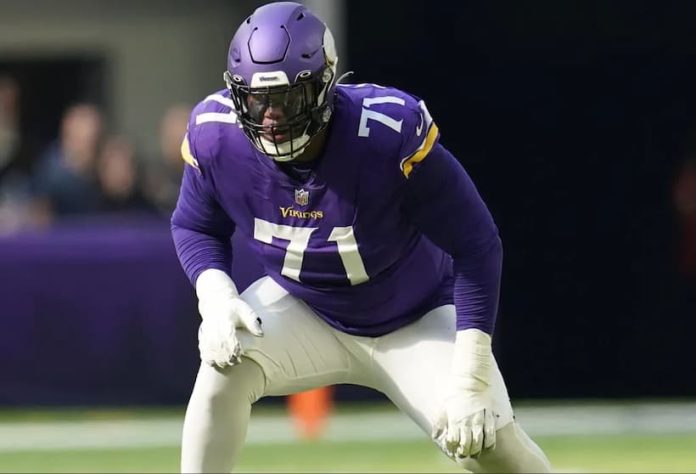 Vikings’ Christian Darrisaw (knee) is questionable to play on MNF in Week 1