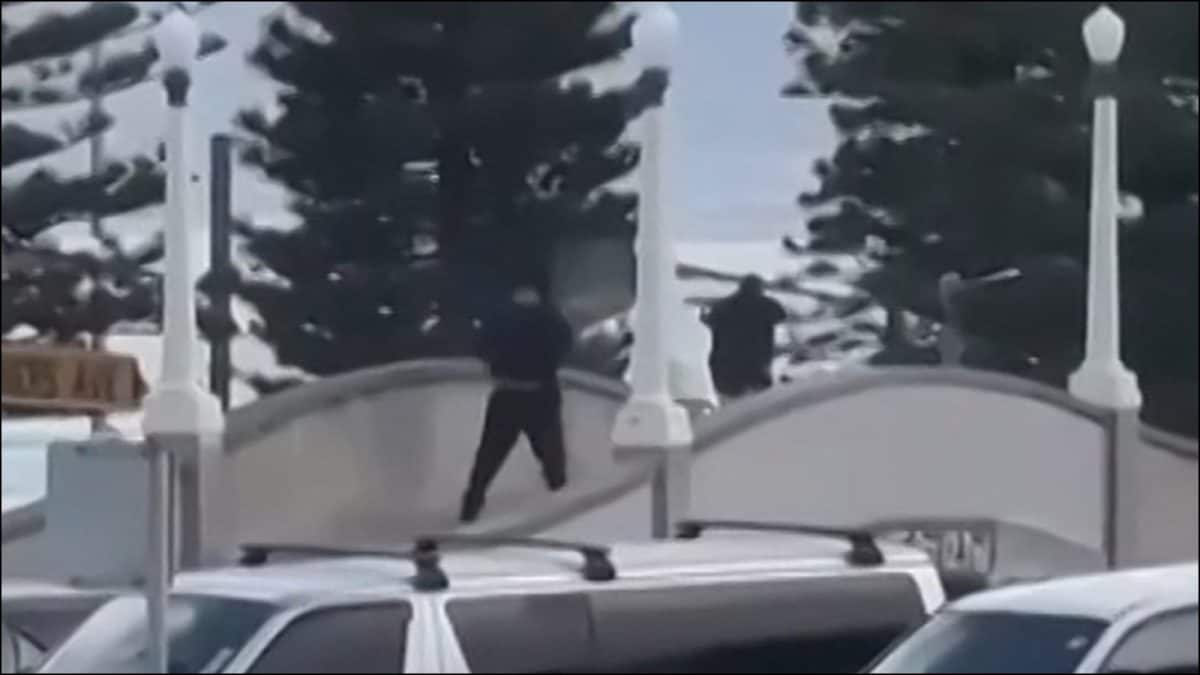 Security For Jewish Festival Hanukkah Ramped Up Around World After Sydney Beach Terror Attack