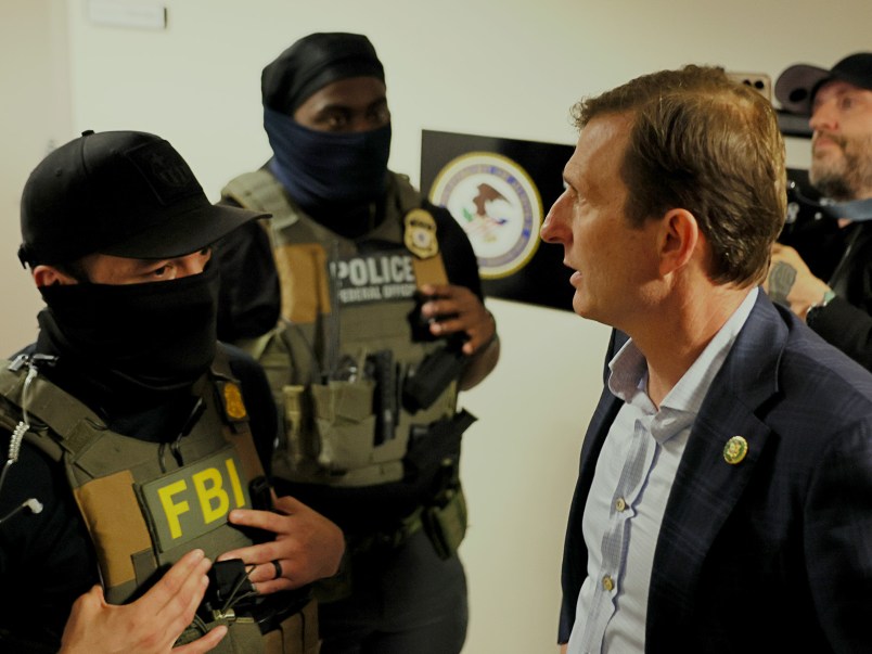 How Rep. Dan Goldman’s Office Became a ‘Triage Center’ for ICE Detainees