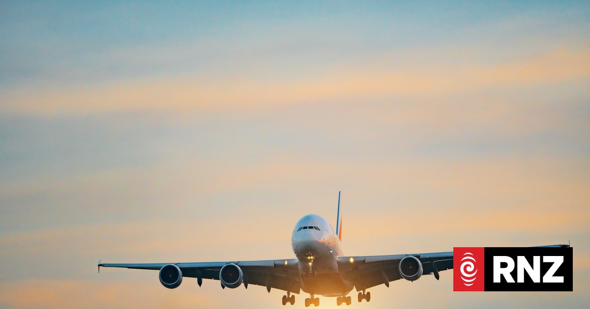Oil price falls, will airfares follow?