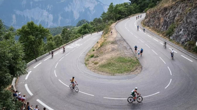 French Athletes Dominate Short-Distance Alpe d’Huez Triathlon